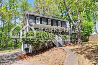 2699 Foxglove Dr SW in Marietta, GA - Building Photo - Building Photo