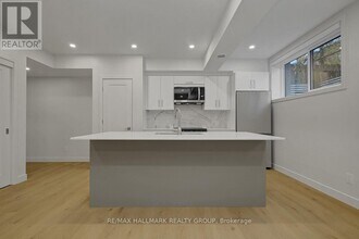 199 Columbus Ave in Ottawa, ON - Building Photo - Building Photo