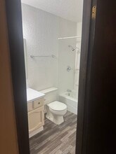 110 Farm to Market 82, Unit downstairs in Kirbyville, TX - Foto de edificio - Building Photo