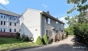 220 Alder St in Waterbury, CT - Building Photo