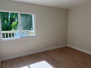 210 Beach Park Blvd in Foster City, CA - Building Photo - Building Photo