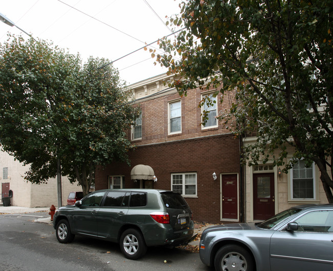 1628-1630 S 2nd St in Philadelphia, PA - Foto de edificio - Building Photo