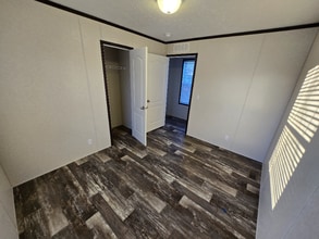 15 Golfview Ct in North Liberty, IA - Foto de edificio - Building Photo