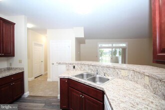 1665 Kenton Rd in Dover, DE - Building Photo - Building Photo