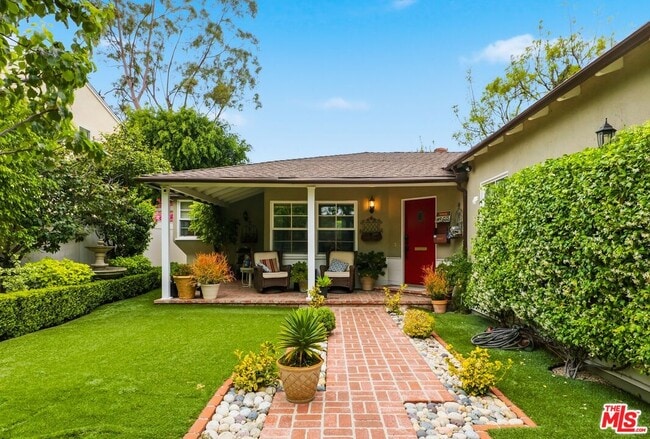 11333 Berwick St in Los Angeles, CA - Building Photo - Building Photo