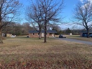 907 Henley Dr in Lebanon, TN - Building Photo - Building Photo