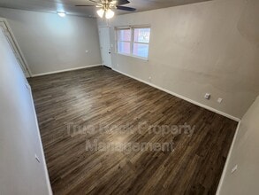 525 Rebecca Ln in Ada, OK - Building Photo - Building Photo