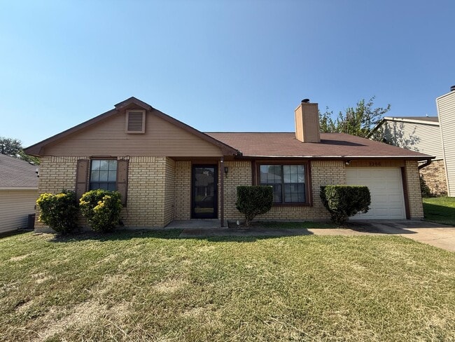 property at 2208 Woodlands Dr