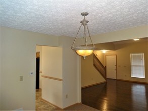 6766 Eddleston Ct in Canal Winchester, OH - Building Photo - Building Photo