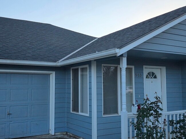 property at 963 SE Miller Ave