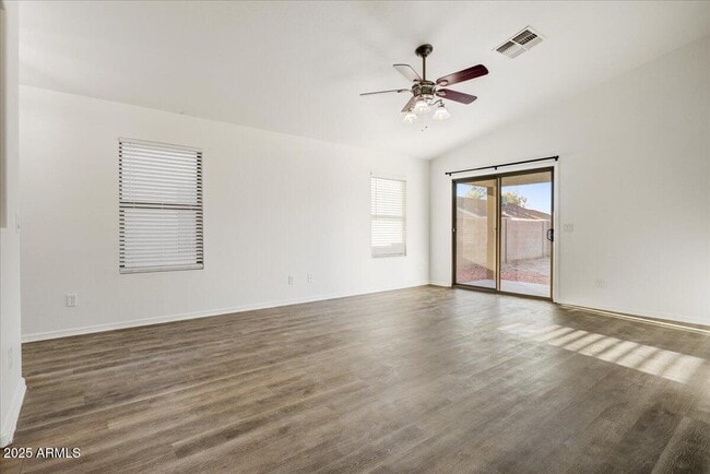 13009 W Port Royale Ln in El Mirage, AZ - Building Photo - Building Photo