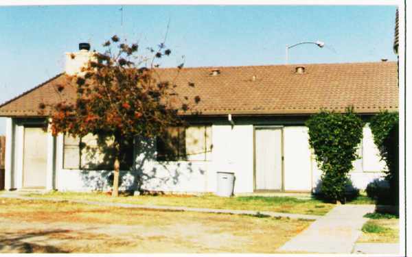 2405-2409 Gareth Cor in Stockton, CA - Building Photo