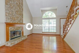 1330 N Anne Shirley Dr in Olathe, KS - Building Photo - Building Photo