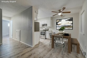 Oak Creek Apartments in Oklahoma City, OK - Foto de edificio - Building Photo