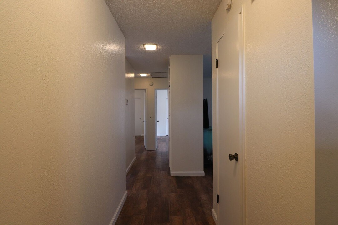1409 N Thornburg St in Santa Maria, CA - Building Photo
