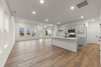 2727 Lawlor Ln in Naperville, IL - Building Photo - Building Photo