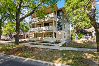 Manito 6 in Spokane, WA - Foto de edificio - Building Photo