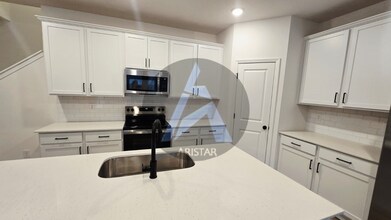 3136 Marbella Cir in Kennesaw, GA - Building Photo - Building Photo