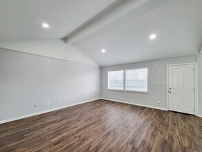 2024 Stones throw Dr in Bay City, TX - Building Photo - Building Photo