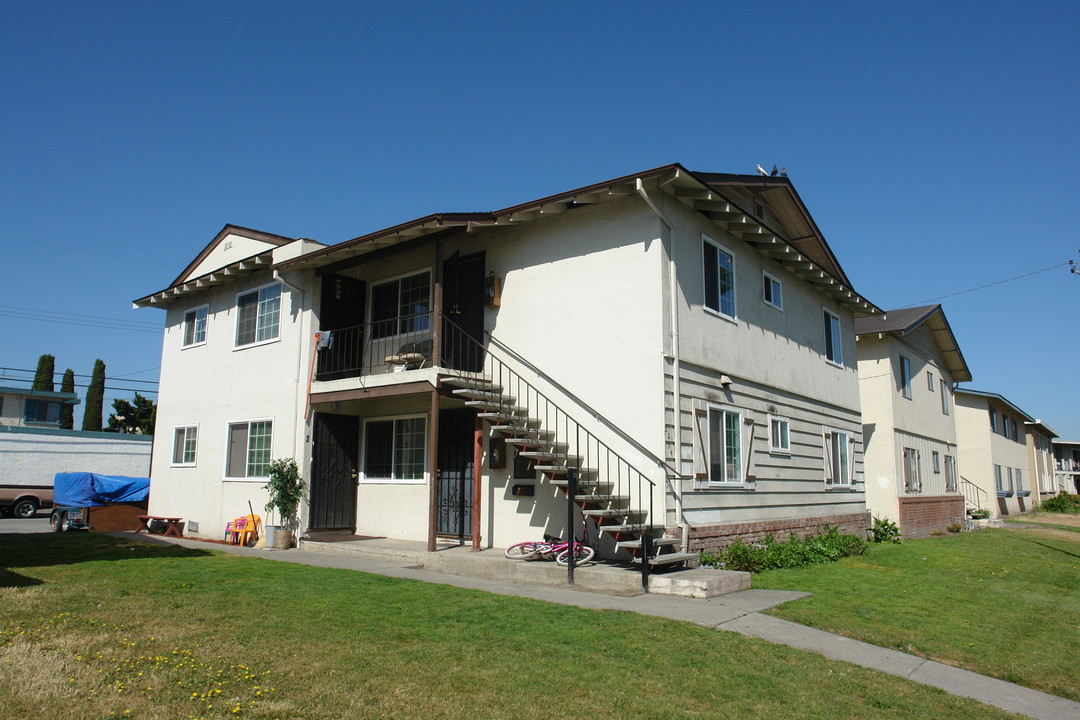 2254 Ellena Dr in Santa Clara, CA - Building Photo