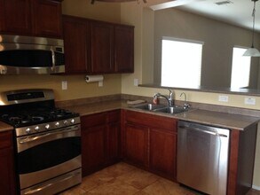 1937 W Black Hill Rd in Phoenix, AZ - Building Photo - Building Photo