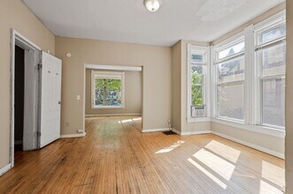 1075 13th Ave SE in Minneapolis, MN - Building Photo - Building Photo