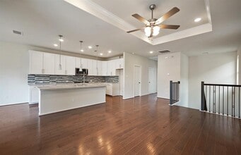 8664 Hollyoaks Creek Ln in Houston, TX - Building Photo - Building Photo