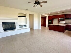 1976 Lakota St in Simi Valley, CA - Building Photo - Building Photo