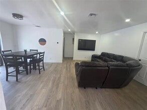 320 Sterling Ave in Delray Beach, FL - Building Photo - Building Photo