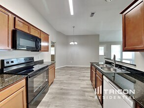 1602 Canary Island Ct in Dallas, TX - Building Photo - Building Photo