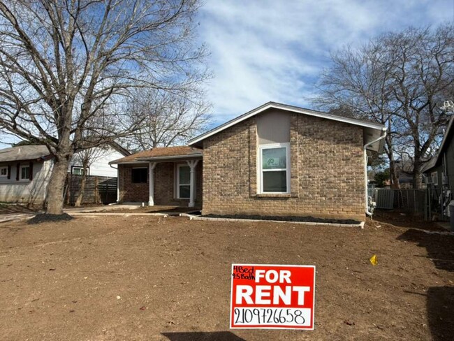 6718 Pear Tree in San Antonio, TX - Foto de edificio - Building Photo