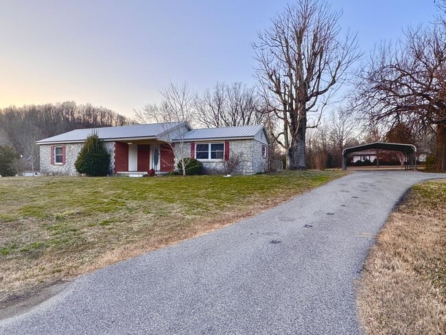 property at 5155 N St Louis