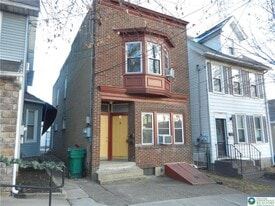 1428 Center St in Bethlehem, PA - Building Photo