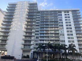 5750 Collins Ave in Miami Beach, FL - Building Photo