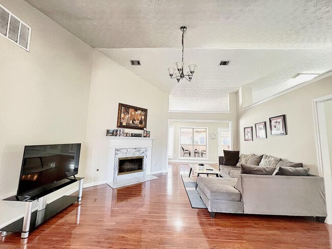 4710 Cambridge Park Ct NW