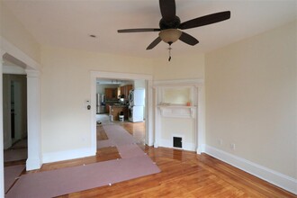 14 Bay State Ave, Unit 2 in Somerville, MA - Building Photo - Building Photo