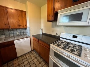 511 Fleetwood Dr in Norman, OK - Foto de edificio - Building Photo