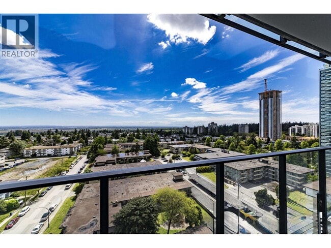 6537 Telford Ave in Burnaby, BC - Building Photo - Building Photo