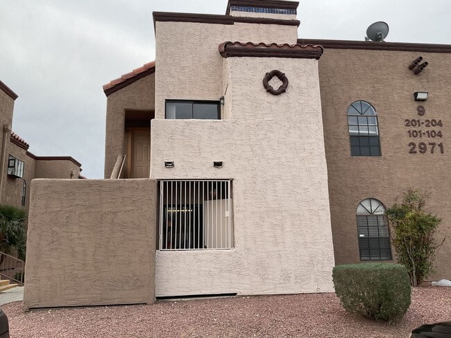 2971 Juniper Hills Blvd