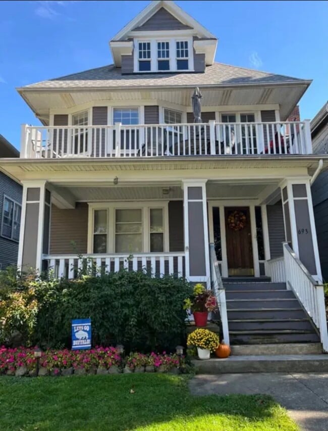 693 Linwood Ave, Unit 693 Linwood Ave