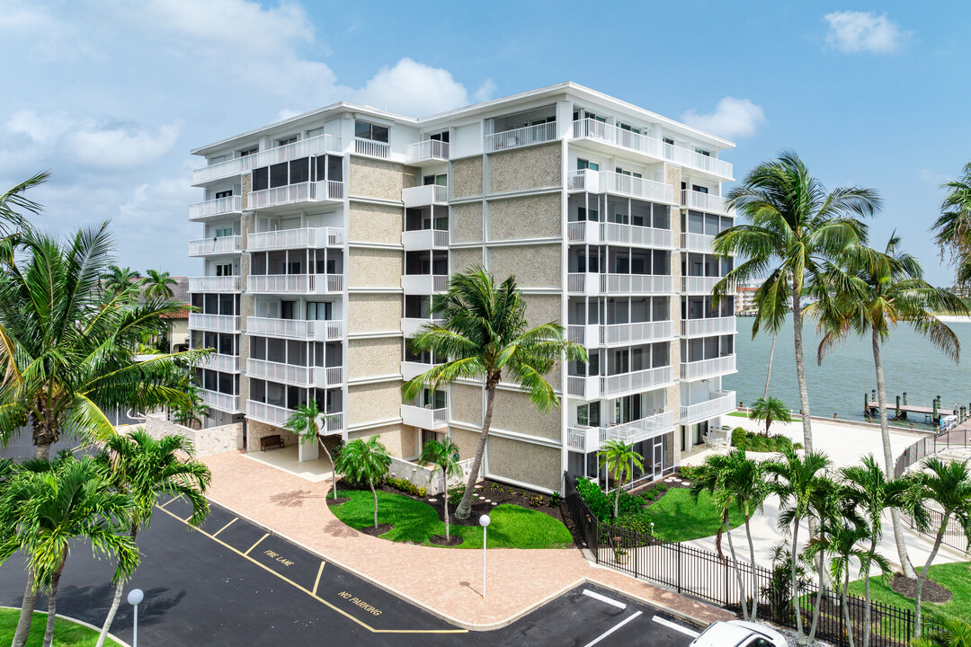 Marco Towers in Naples, FL - Building Photo