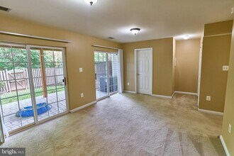 21760 Goose Cross Terrace in Ashburn, VA - Building Photo - Building Photo