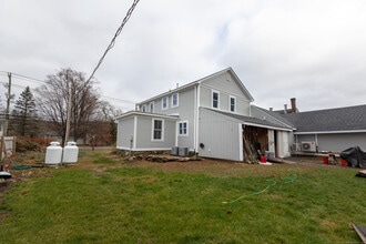 437 Main St in New Hartford, CT - Building Photo - Building Photo