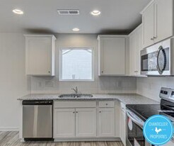 2433 Harrison Dr in Burlington, NC - Building Photo