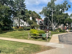 309-345 Island Dr in Madison, WI - Building Photo - Building Photo