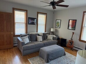 110 Appley Ave in Libertyville, IL - Building Photo - Building Photo