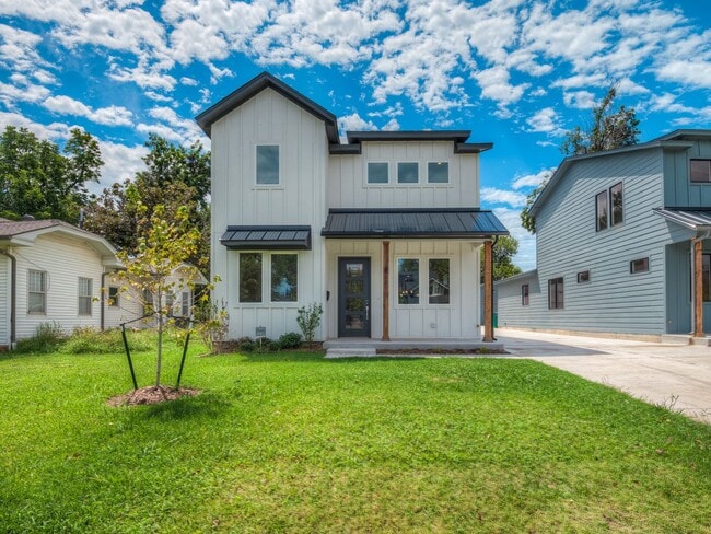property at 2112 NW 20th St
