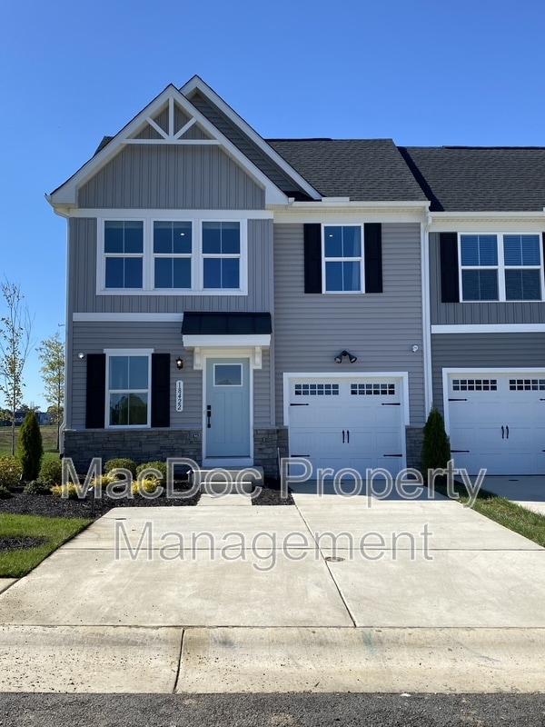 18422 Centennial Cir in Ruther Glen, VA - Building Photo - Building Photo