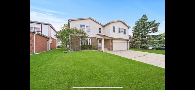 1105 E Ardyce Ln, Unit 1 in Mount Prospect, IL - Foto de edificio - Building Photo