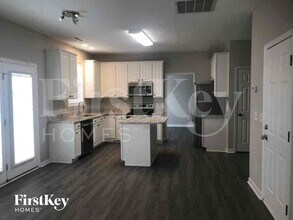 2900 Hickman Ln, Unit Main-414 in Winston-Salem, NC - Foto de edificio - Building Photo